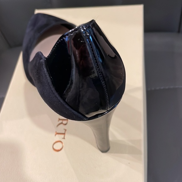 Pump - Picture 3 of 4